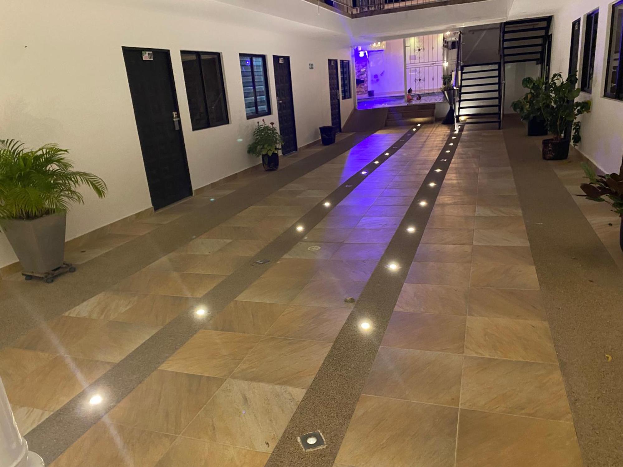 Hotel Deluxe Oasis De La Colina Girardot Zewnętrze zdjęcie
