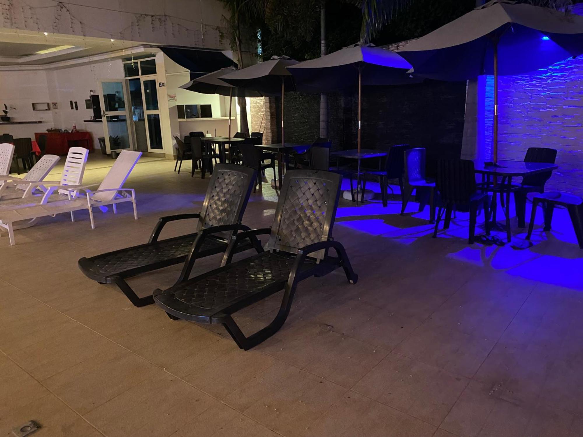 Hotel Deluxe Oasis De La Colina Girardot Zewnętrze zdjęcie