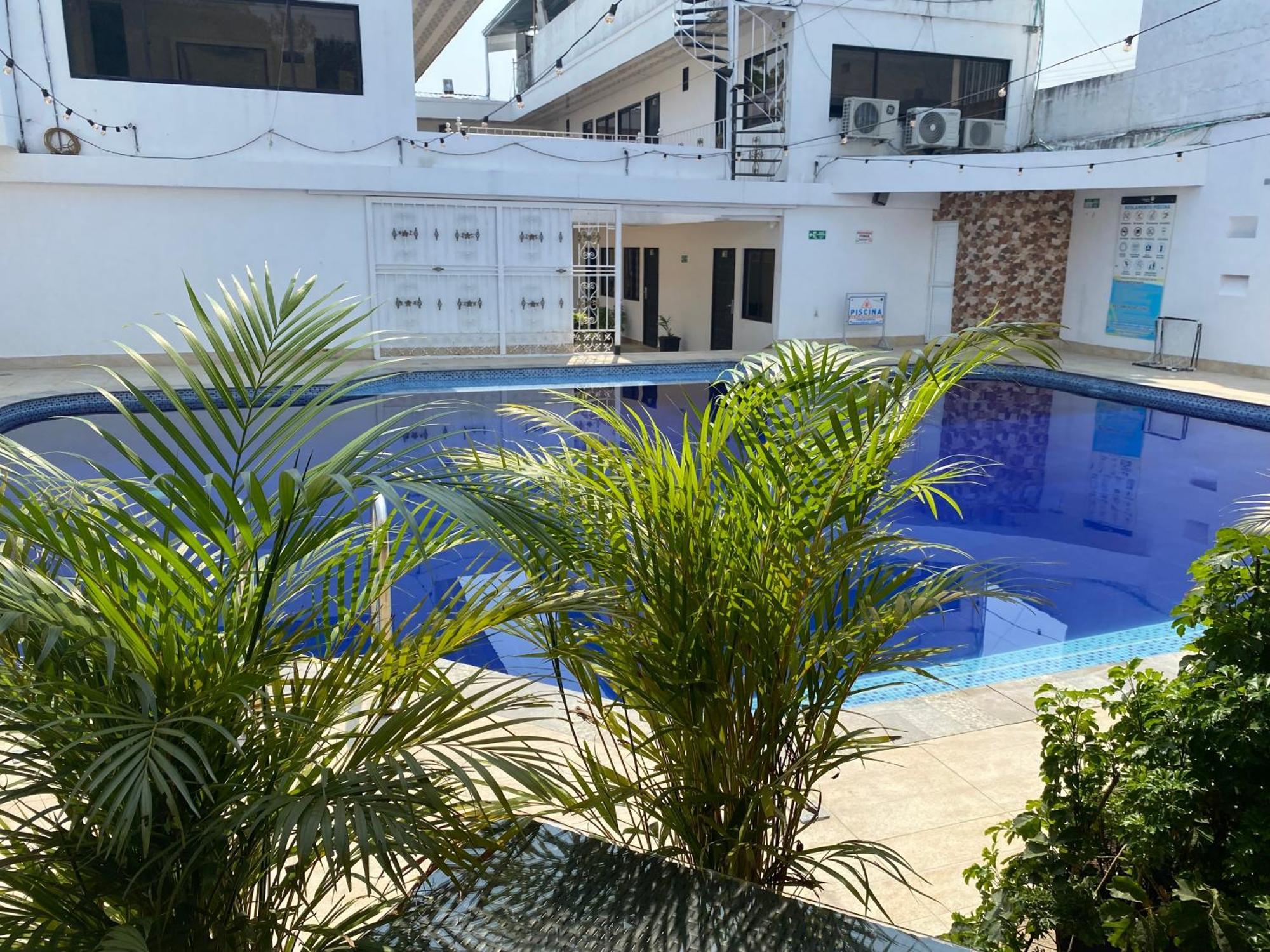 Hotel Deluxe Oasis De La Colina Girardot Zewnętrze zdjęcie