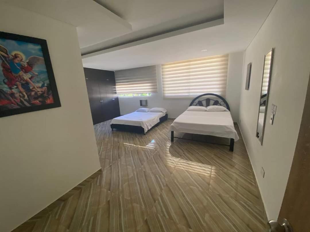 Hotel Deluxe Oasis De La Colina Girardot Zewnętrze zdjęcie